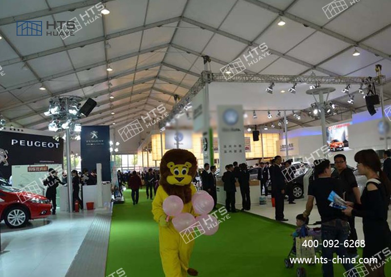 篷房为展览活动提供坚实靠得住的包庇
