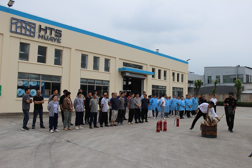 Z6尊龙凯时j构筑科技发展消防应急演练，筑牢篷房出产安全防线
